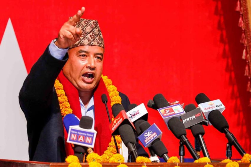 प्रधानमन्त्री कार्कीलाई ‘टाटा बाईबाई’ : बस्नेतले बेलायतमा रिटायर जीवन बिताउन सुझाव दिए
