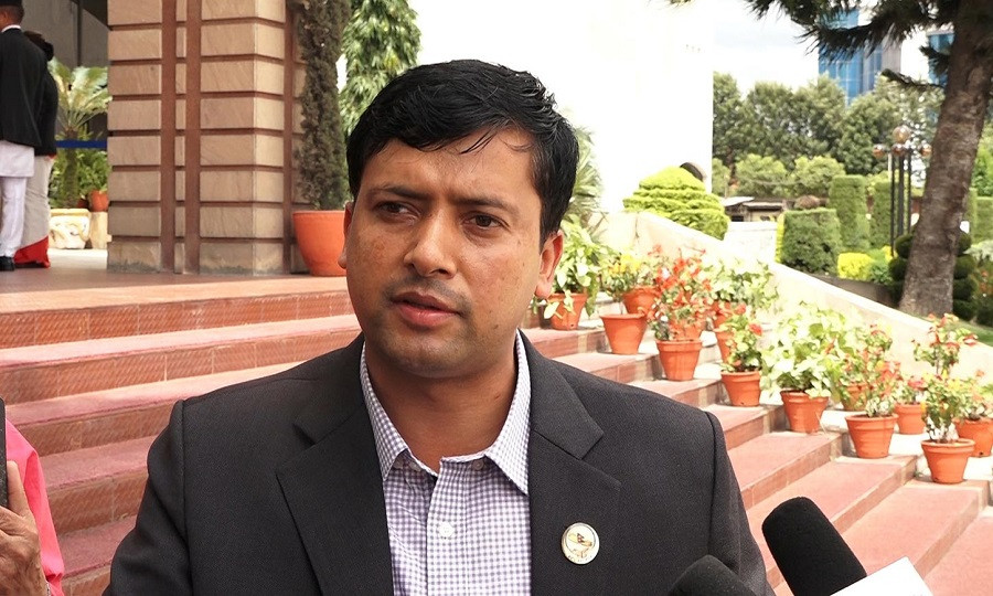 एमालेले विनियोजन विधेयकको पक्षमा मतदान गर्न सांसदलाई ह्वीप