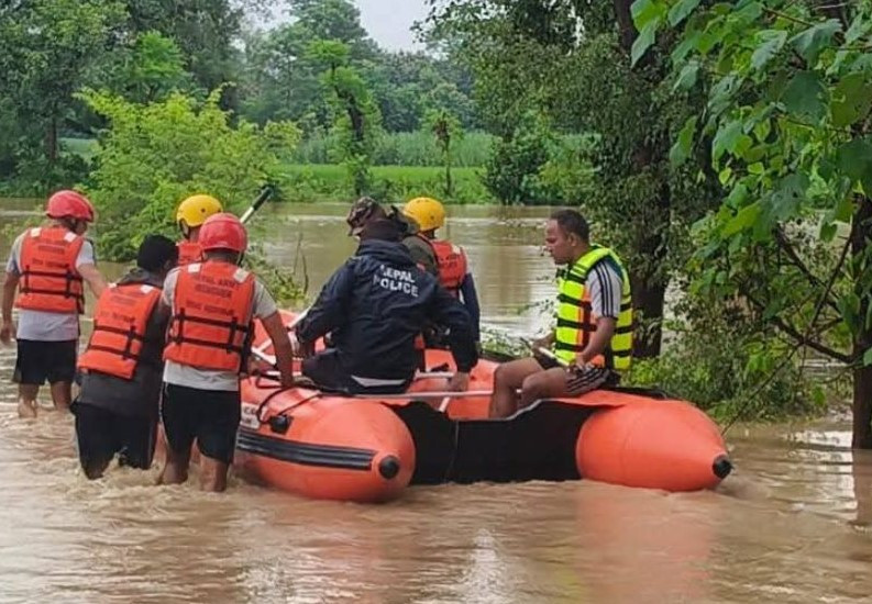 कञ्चनपुरमा अविरल वर्षा : ५७ घर डुबान, दुई सशस्त्र प्रहरी चौकी जलमग्न