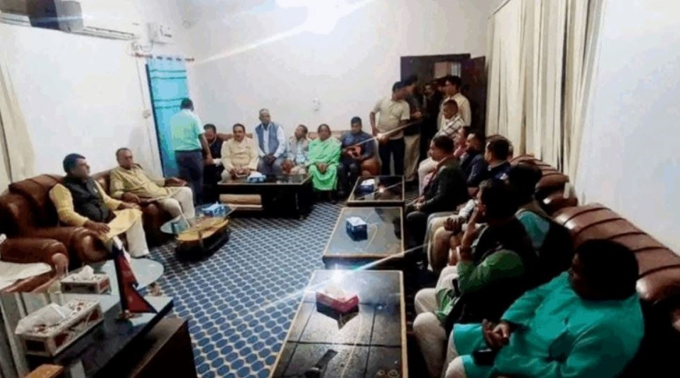 मधेसमा नयाँ सरकार गठन रोकियो: कांग्रेस–लोसपाको मुख्यमन्त्री दाबीले सात दलको बैठक निष्कर्षहीन