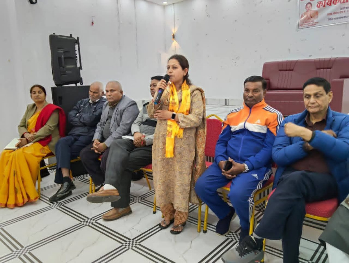 महोत्तरी–३ मा जसपा नेपालको चुनावी आह्वान: डा. मिनाक्षी ठाकुरलाई ‘छाता छाप’मा मतदान गर्न अपील